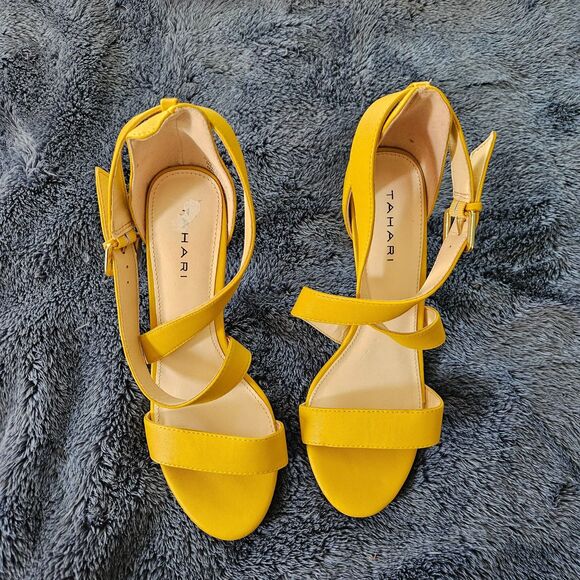 Tahari Desiray Strappy Sandals Slim Heels Buckle yellow Pump Women’s Size 8 - Picture 8 of 8